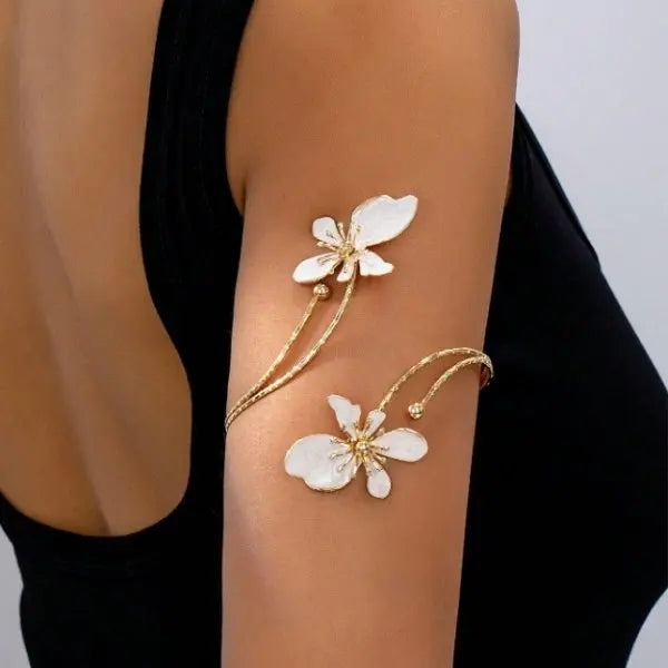 🌸 Bracelet de Bras Fleur Élégance Dorée