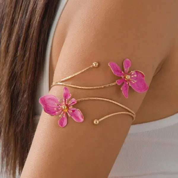 🌸 Bracelet de Bras Fleur Élégance Dorée