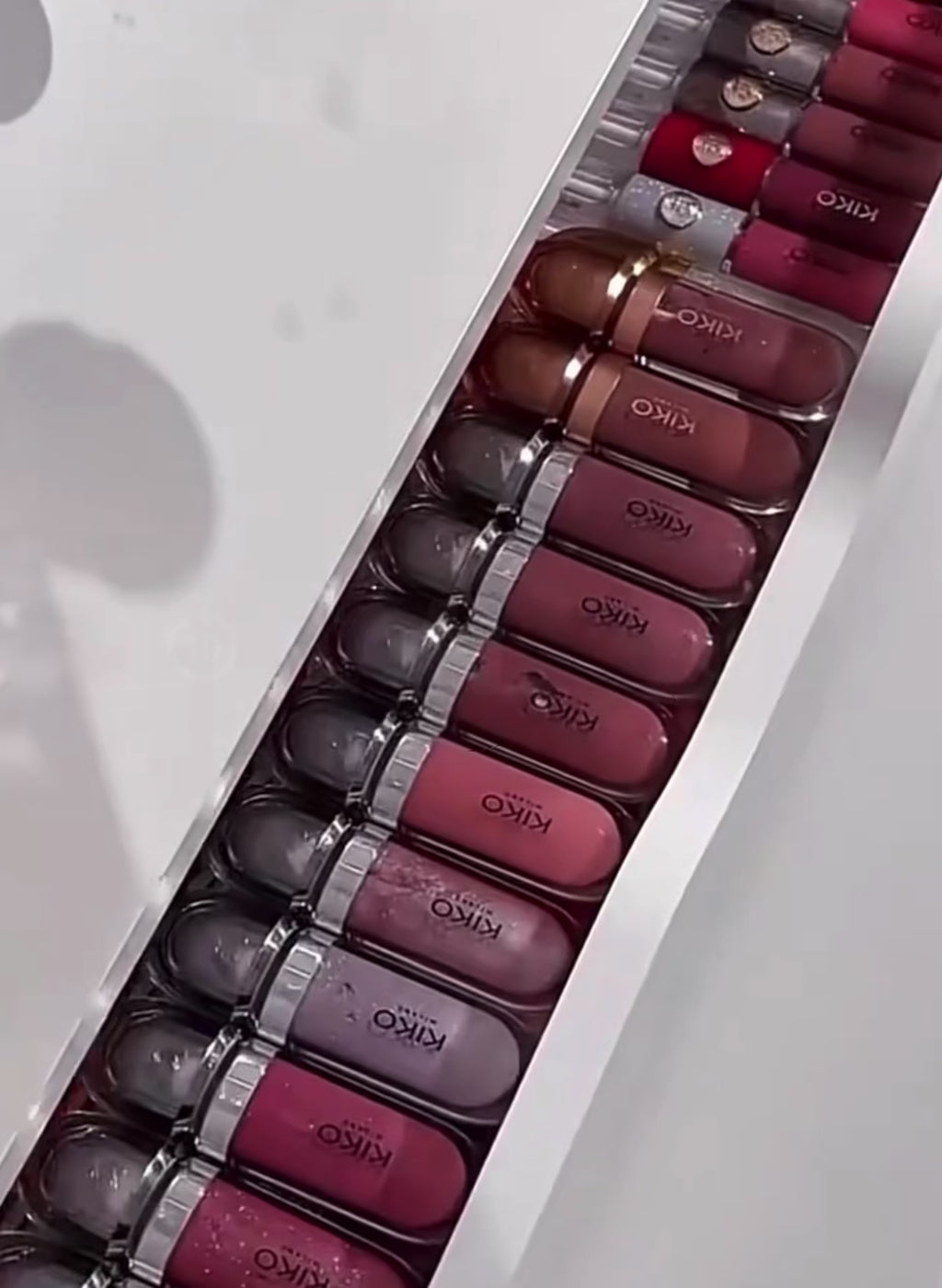 💄 NovaFlow™ Gloss Capsule Luxe – Brillance Miroir Hydratante ✨